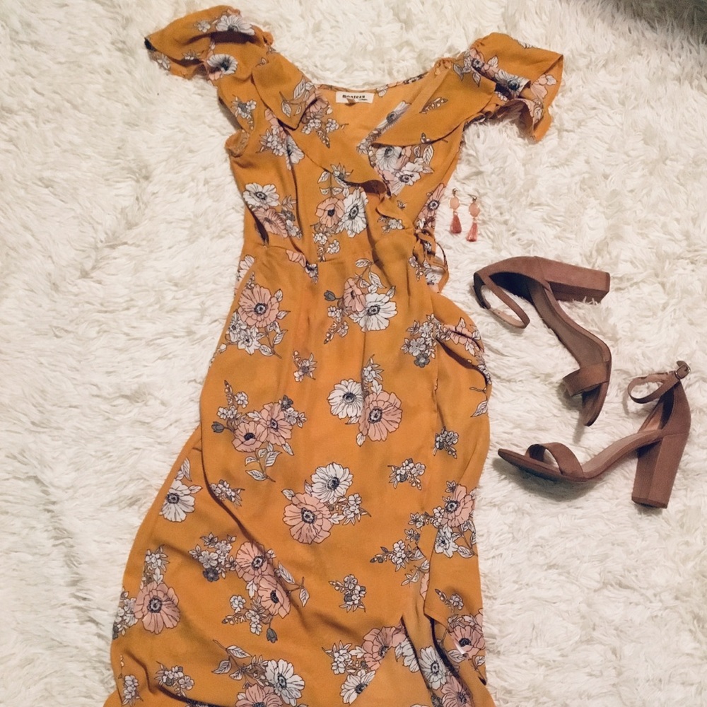 NWOT Mustard/Pink/Cream Wrap Dress